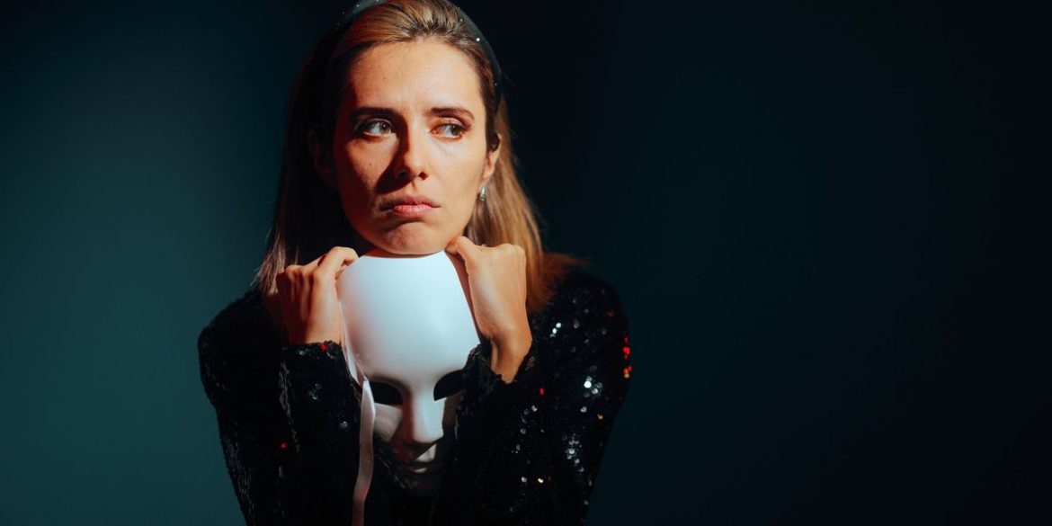 Removing t Removing the Mask: Autism in Women